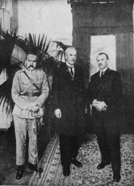 Józef Piłsudski, Ignacy Mościcki i Kazimierz Bartel tuż po wyborze tego drugiego na prezydenta, 4 czerwca 1926 r.
