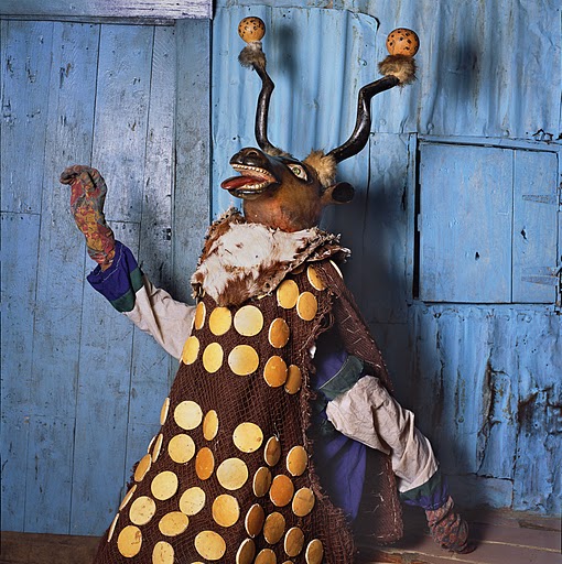 Phyllis Galembo, “Maske, Ringo (Big Deer) Masquerade, Kroo Bay, Sierra Leone” Out Of Mind