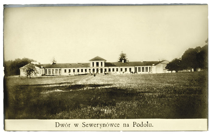 Sewerynówka na Podolu, pałac Orłowskich i Sokołowskich, około 1905. W 1917 roku dominium sewerynowieckie było jednym z najbardziej uprzemysłowionych i najlepiej prowadzonych majątków na Podolu