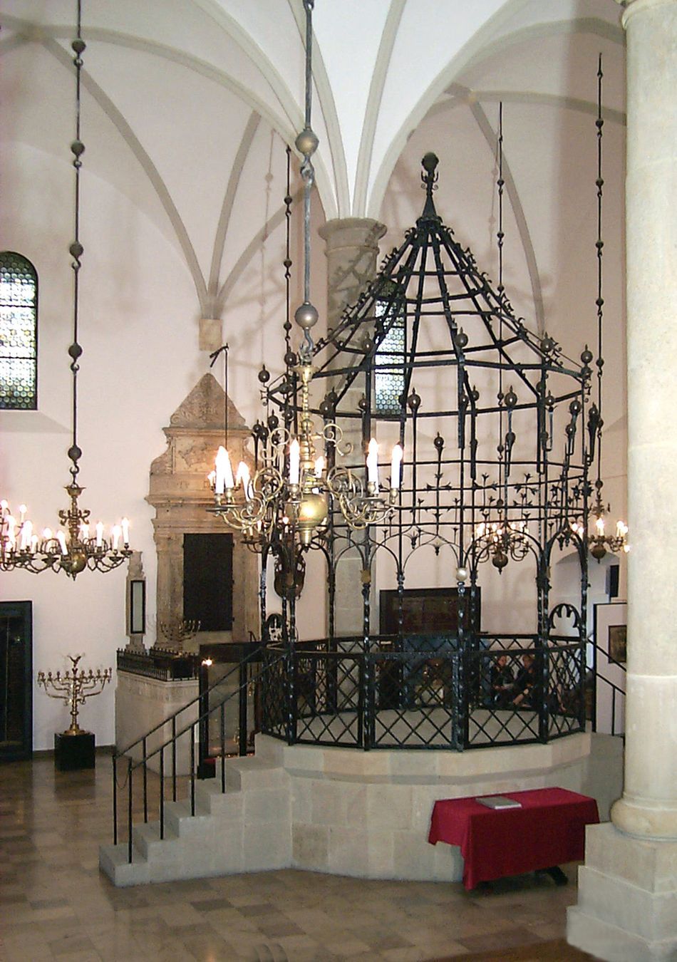 Wnętrze Starej Synagogi na krakowskim Kazimierzu, oddział Muzeum Historycznego Miasta Krakowa