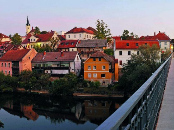 Nowe Mesto – jedno z miast, które w partnerstwie z Mariborem tworzą program słoweńskiej Europejskiej Stolicy Kultury copyright M.Wenzel” (źródło: materiał prasowy)