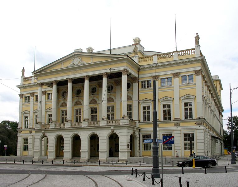 Wrocław - Opera Wrocławska przy ulicy Świdnickiej, fot. Adam Dziura (źródło: Wikipedia. Wolna Encyklopedia)