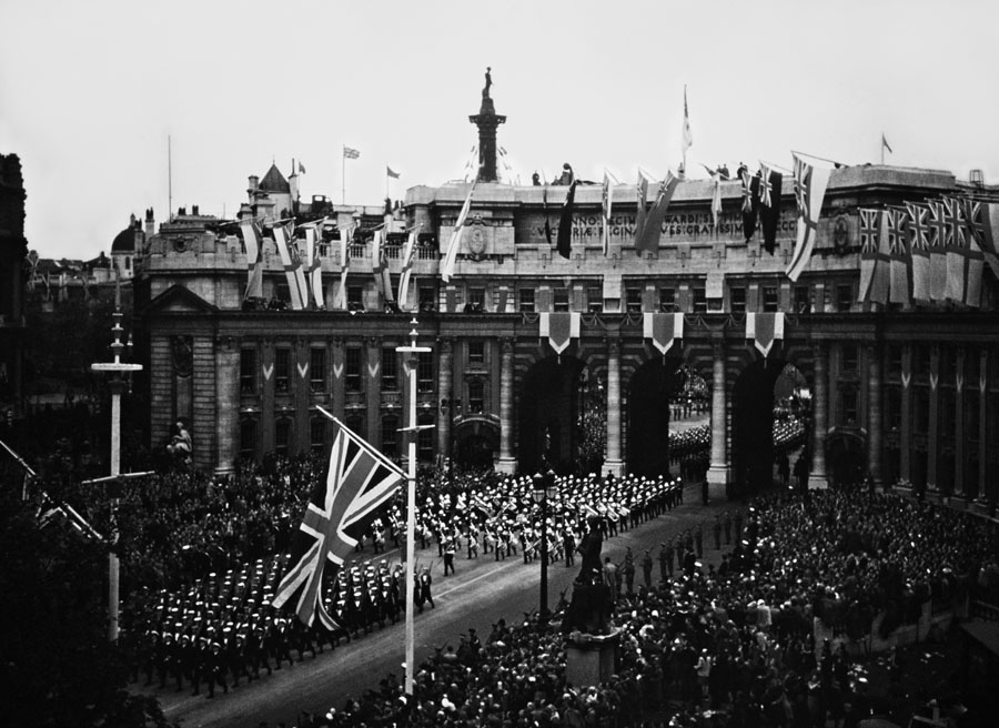 Londyn, 8 czerwca 1946. Defilada na Mall, fot. Getty Images / Flash Press Media (GI/FPM)