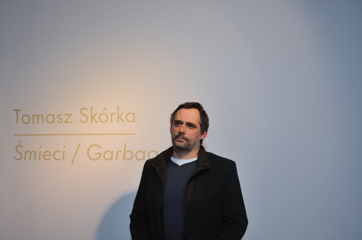 Zdjęcia z wystawy „Śmieci” Tomasza Skórki prezentowanej w Gdańskiej Galerii Miejskiej 2 (źródło: materiały prasowe)