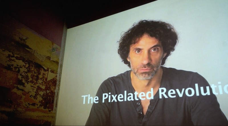 Rabih Mroue, „The pixelated revolution”, Biennale Sztuki Mediów WRO 2013, fot. Z. Kupisz (źródło: materiały prasowe organizatora)