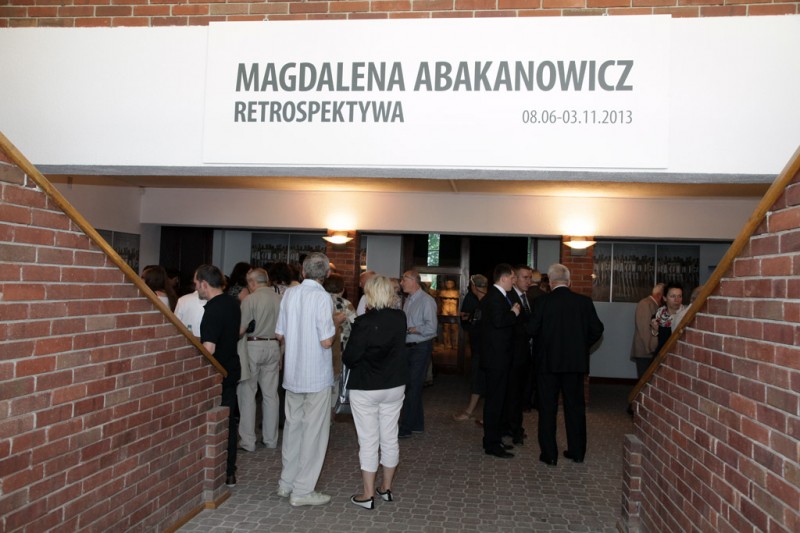 Otwarcie wystawy retrospektywnej Magdaleny Abakanowicz, Centrum Rzeźby Polskiej w Orońsku, 8 czerwca 2013 r., fot. Jan Gaworski (źródło: materiały prasowe organizatora)