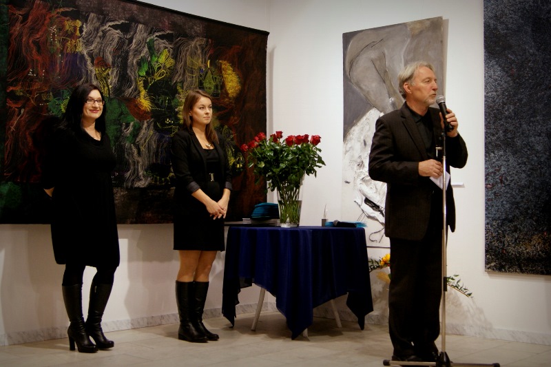 „Promocje” 2013, Galeria Sztuki w Legnicy, wręczenie nagród, fot. Kama Wróbel (dzięki uprzejmości autorki)