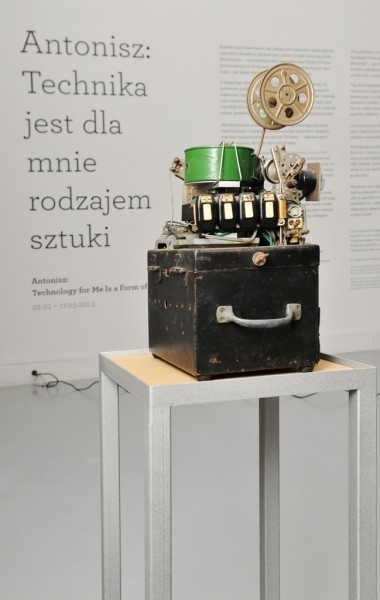 „Antonisz. Technika jest dla mnie rodzajem sztuki” – wernisaż wystawy, Zachęta Narodowa Galeria Sztuki, Warszawa 2013 (źródło: materiały prasowe Zachęty)