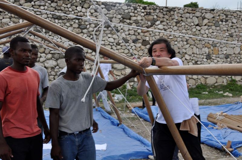 Paper Emergency Shelter for Haiti, 2010, Port-au-Prince, Haiti, fot. Shigeru Ban Architects (źrodło: materiały prasowe The Pritzker Architecture Prize 2014)