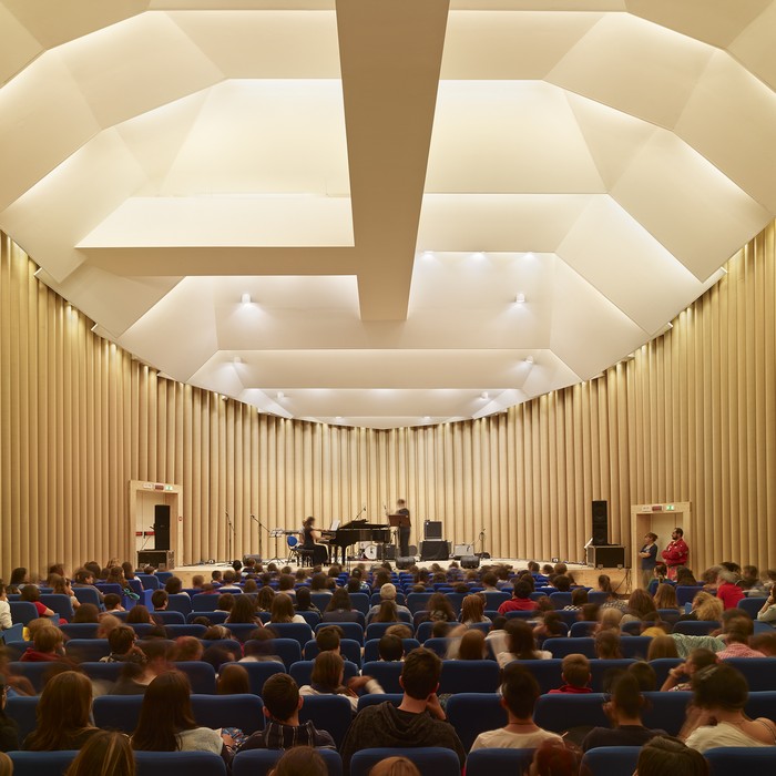 Paper Concert Hall, 2011, L’Aquila, Włochy, fot. Didier Boy de la Tour (źródło: materiały prasowe The Pritzker Architecture Prize 2014)