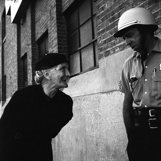 Fot. Vivian Maier, Jeffrey Goldstein Collection (źródło: dzięki uprzejmości Leica Gallery)