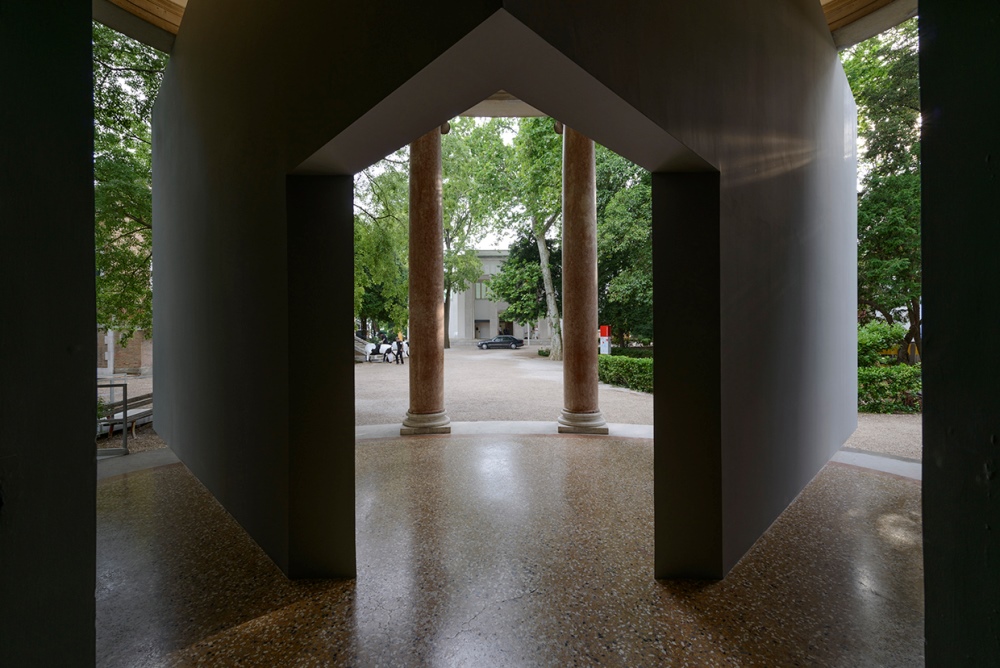Pawilon francuski – „Modernity: promise or menace?”, Biennale Architektury w Wenecji „Fundamentals”, 2014, fot. Andrea Avezzù (źródło: dzięki uprzejmości organizatorów Biennale)