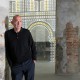 Rem Koolhaas, kurator 14. Biennale Architektury w Wenecji, przed realizacją „Luminaire” w Arsenale, 2014, OMA in collaboration with Swarovski, photo By © Gilbert McCarragher (źródło: dzięki uprzejmości organizatorów Biennale)
