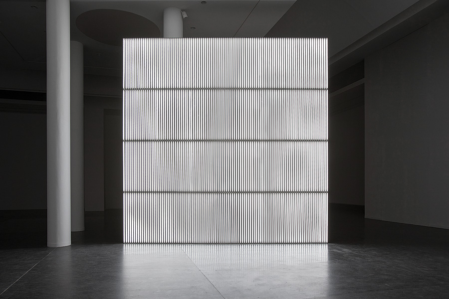 Alfredo Jaar, „Brzmienie ciszy”, 2014, widok instalacji w CSW „Znaki Czasu” w Toruniu, fot. Wojciech Olech (źródło: dzięki uprzejmości CSW i Artysty)