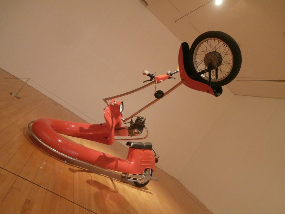 Stefah Rohrer, „Schwalbe” (Rot), (2013), Busan Biennale, fot. E. Wójtowicz (źródło: dzięki uprzejmości autorki)