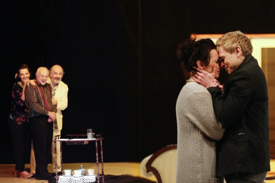 Savyon Liebrecht, „Ruchele wychodzi za mąż”, reż. Jacek Papis, Teatr Żydowski w Warszawie, 2015, fot. Marta Kuśmierz (źródło: materiały prasowe Teatru)