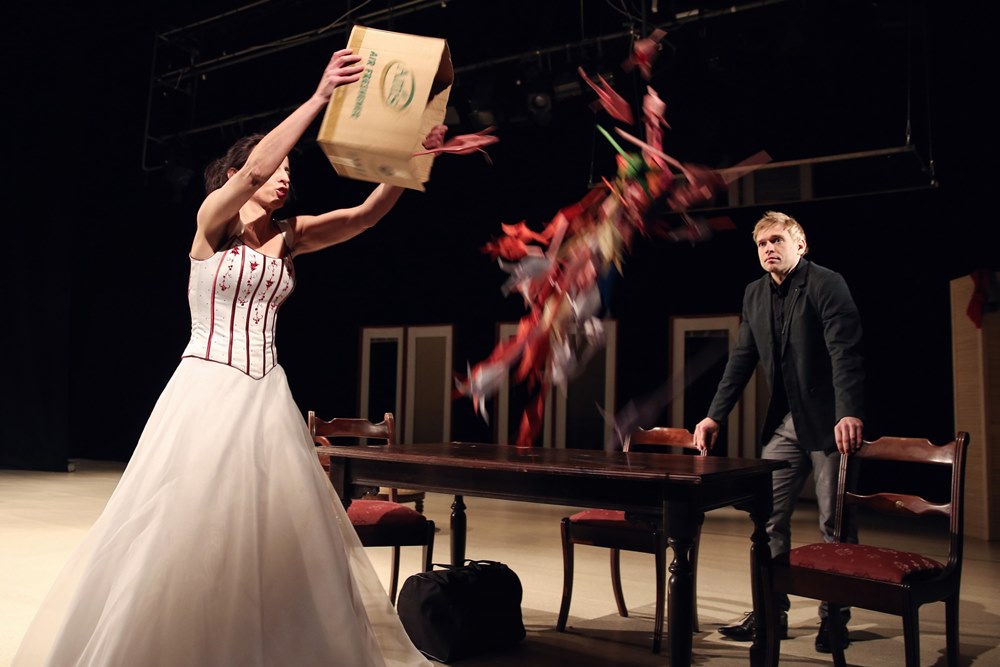 Savyon Liebrecht, „Ruchele wychodzi za mąż”, reż. Jacek Papis, Teatr Żydowski w Warszawie, 2015, fot. Marta Kuśmierz (źródło: materiały prasowe Teatru)