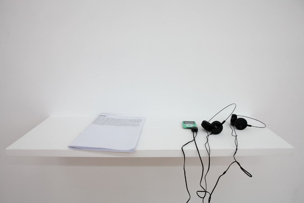 Annemarie van den Berg, „Future songbook”, 2013-2014, wystawa „Is It Art Or Is It Just” w BWA Zielona Góra, 2014, fot. Marek Lalko (źródło: dzięki uprzejmości Galerii)