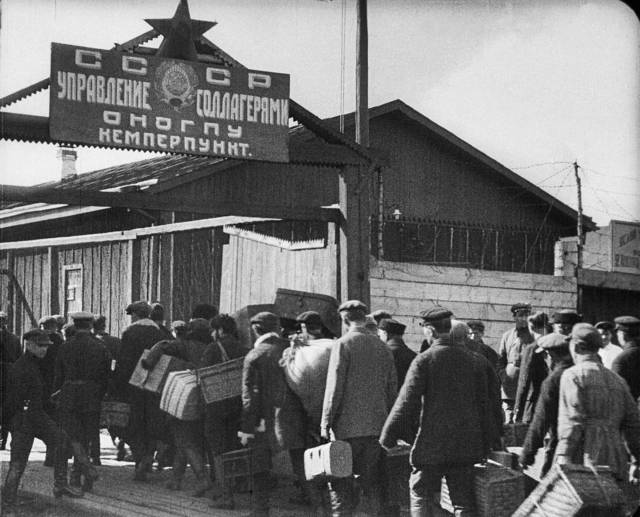 Kadr z filmu propagandowego „Sołowski”, reż. A. Czerkasow, operator S. Sawienko, „Sowkino”, 1927-1928, RGAKFD, Krasnogorsk (źródło: dzięki uprzejmości T. Kiznego)