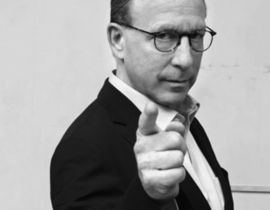 Jerry Saltz, fot. Knight Foundation (źródło: Art and Culture Center of Hollywood/Wikimedia Commons)