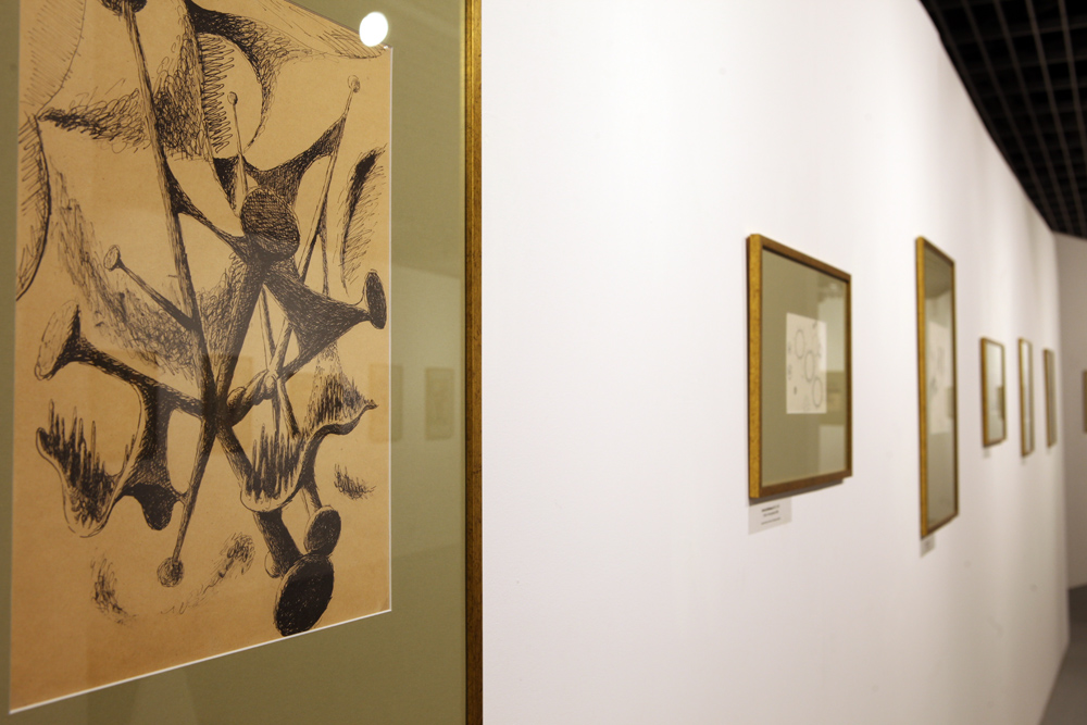 Wystawa „Galeria Krzywe Koło (1956–1965). Prace na papierze”, Mazowieckie Centrum Sztuki Współczesnej Elektrownia, 2015 (źródło: materiały prasowe organizatora)