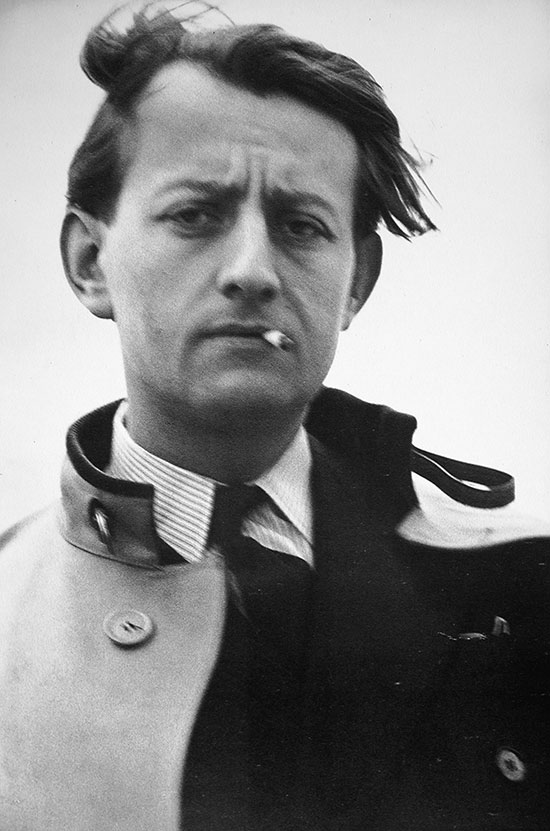 Andre Malraux na tarasie mieszkania Gisèle Freund, Paryż 1935 © bpk / IMEC, Fonds MCC / Gisèle Freund (źródło: materiały prasowe MNK)