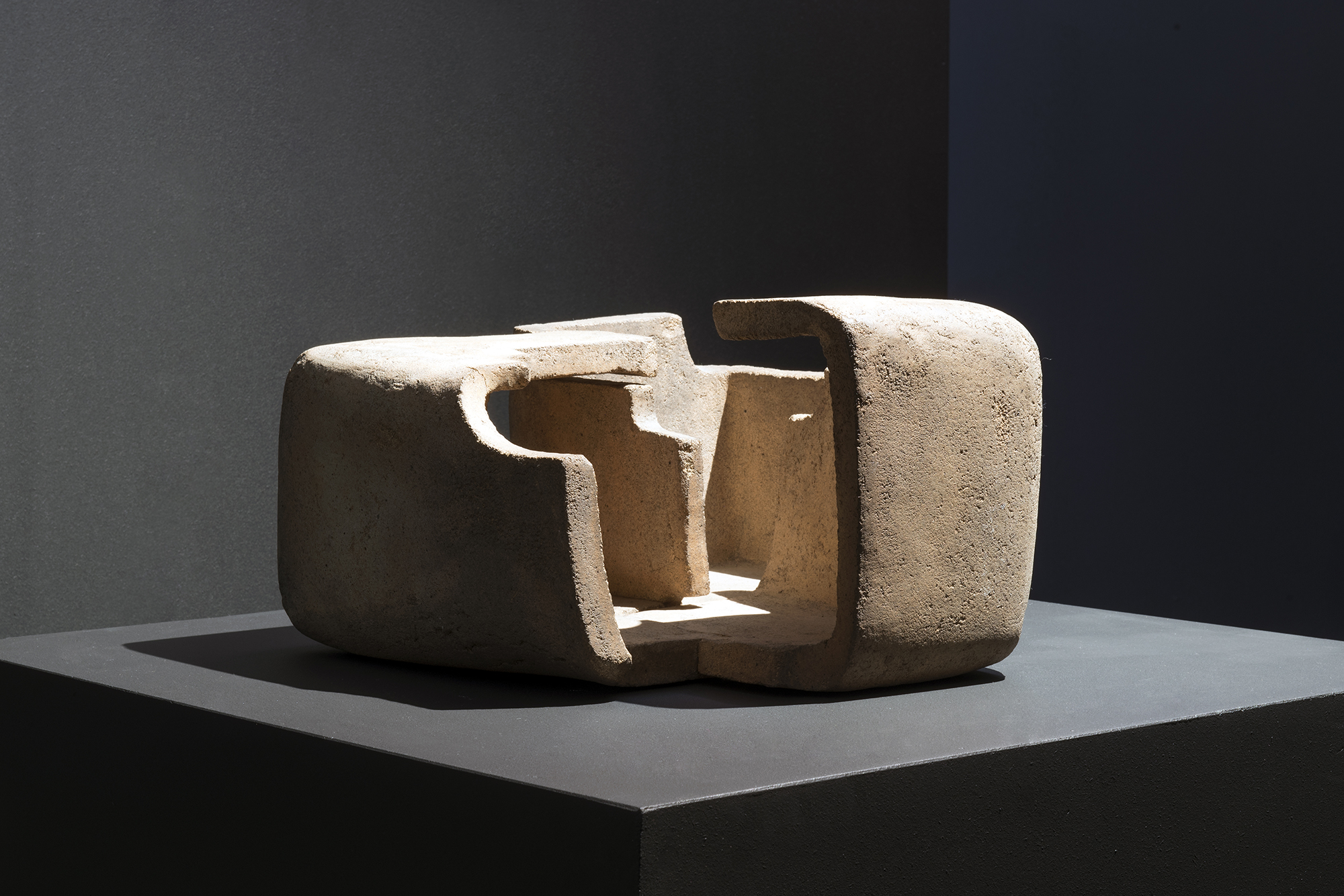 Eduardo Chillida, „Brzmienia”, Galeria Awangarda BWA we Wrocławiu, 2016, fot. Małgorzata Kujda (źródło: Fundación Eduardo Chillida Pilar Belzunce)