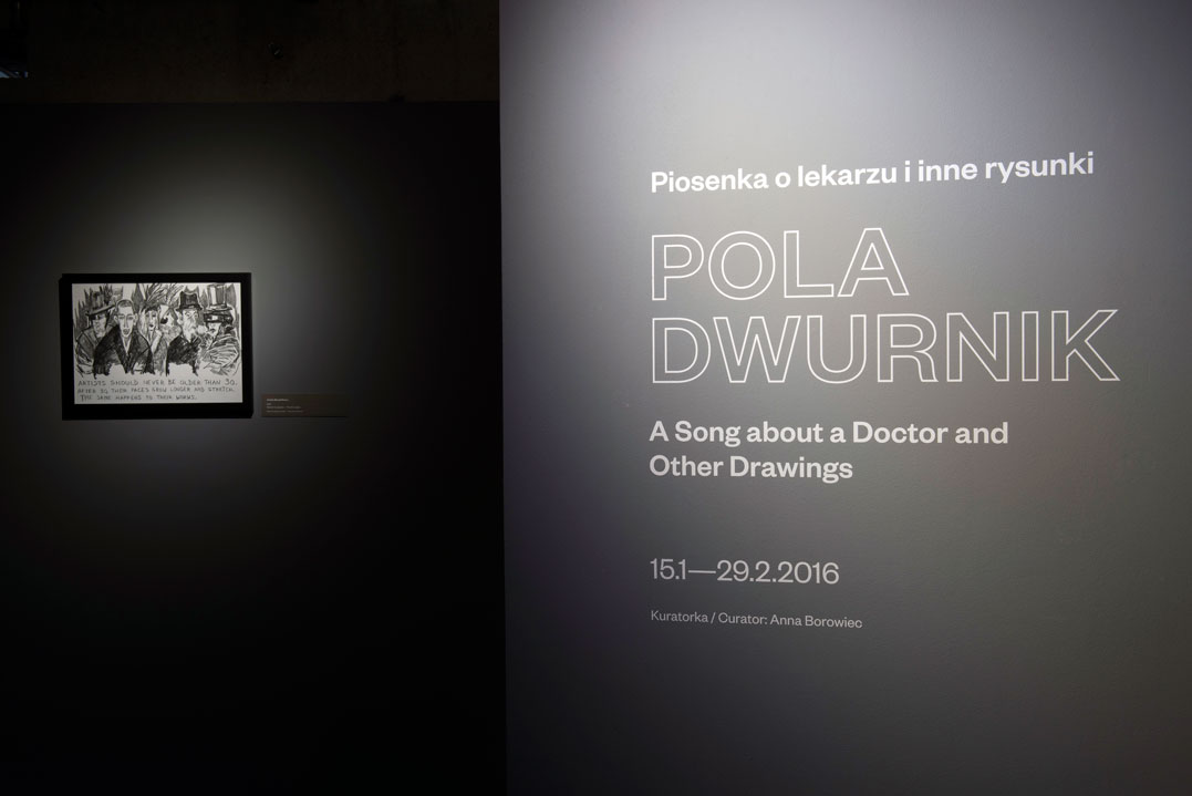 Wystawa „Pola Dwurnik. Piosenka o lekarzu i inne rysunki”, Muzeum Współczesne Wrocław, 2016, fot. Małgorzata Kujda (źródło: materiały prasowe MWW)