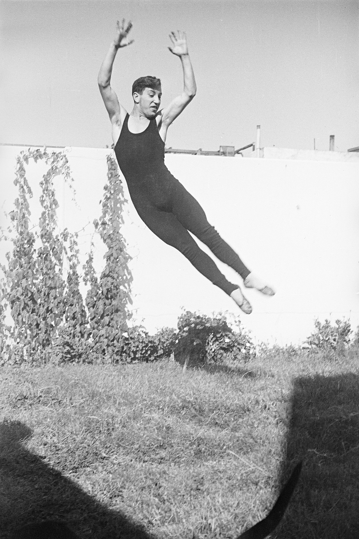 Sąsiad Zofii Chomętowskiej – baletmistrz Burchel Guiñazú, Buenos Aires, około 1960, Fot. Zofia Chomętowska, FAF © Fundacja Archeologia Fotografii/Chomętowscy (źródło: dzięki uprzejmości Muzeum Warszawy i Fundacji Archeologia Fotografii)