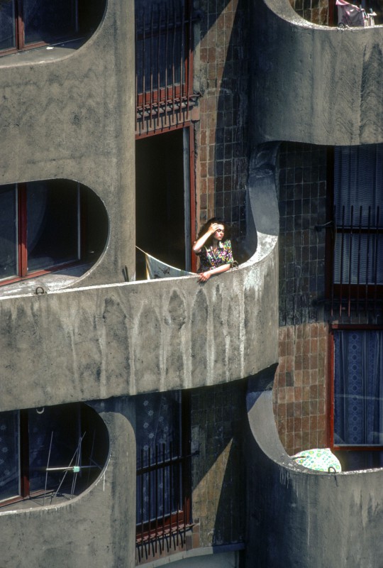 Zespół mieszkaniowy na placu Grunwaldzkim, fot. Chris Niedenthal, 1982 (źródło: materiały prasowe organizatora)