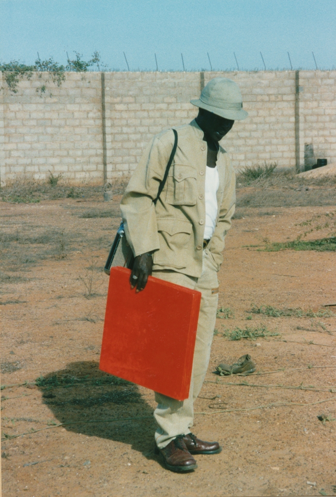 El Hadji Sy planning for / planujący Tenq 96, Dakar, Senegal 1996, fot. Clémentine Deliss (źródło: materiały prasowe)