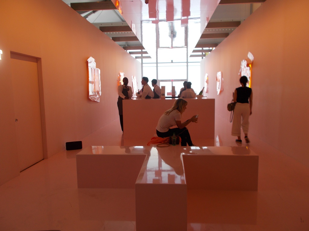 Flamingo Lounge, architekci Tabanlioglu, projekt przestrzeni dla vipów (źródło: dzięki uprzejmości autorki)