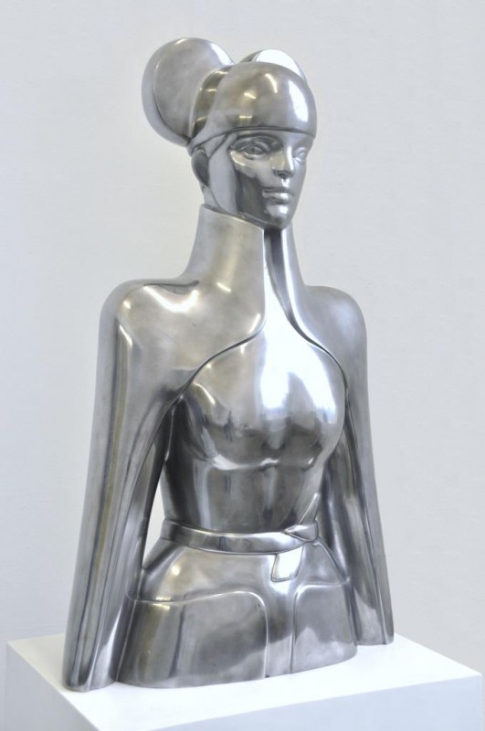 Agata Agatowska, „Catwalk to a Dream 3”, 2012, aluminium 104x60x30cm, fot. A. Agatowska (źródło: dzięki uprzejmości artystki)