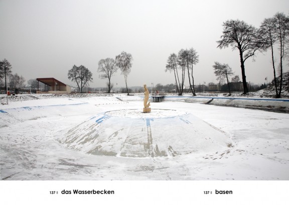 Andrzej Tobis, “Basen”