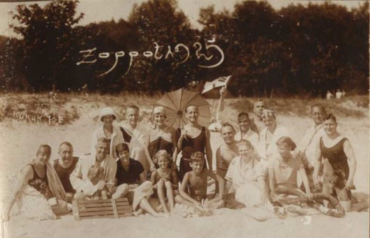 Na plaży w Sopocie, 1925 (ze zbiorów Muzeum Sopotu)