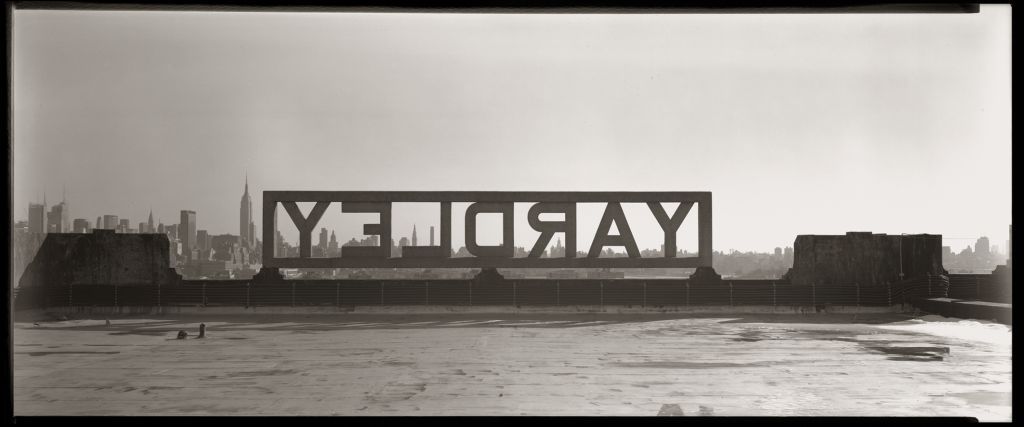 Andrzej Jerzy Lech z cyklu Panoramiczny dziennik podróżny "Union City", 2009