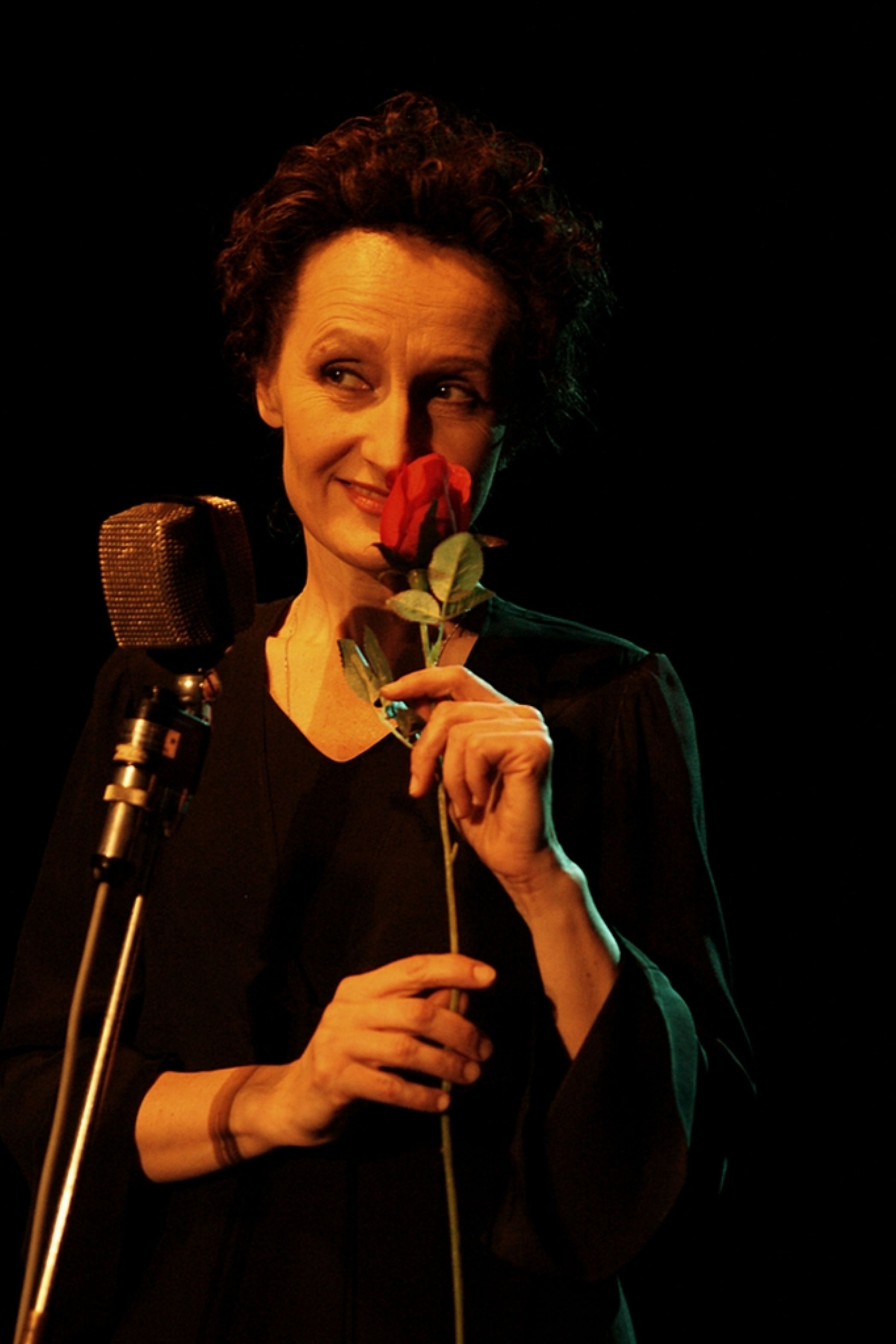 Spektakl Ja, Edith Piaf (zdjęcie pochodzi z materiałów udostępnionych przez organizatora)