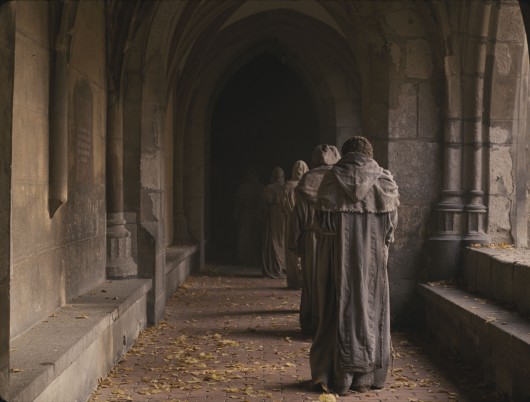 Kadr z filmu Latający mnich i tajemnica da Vinci