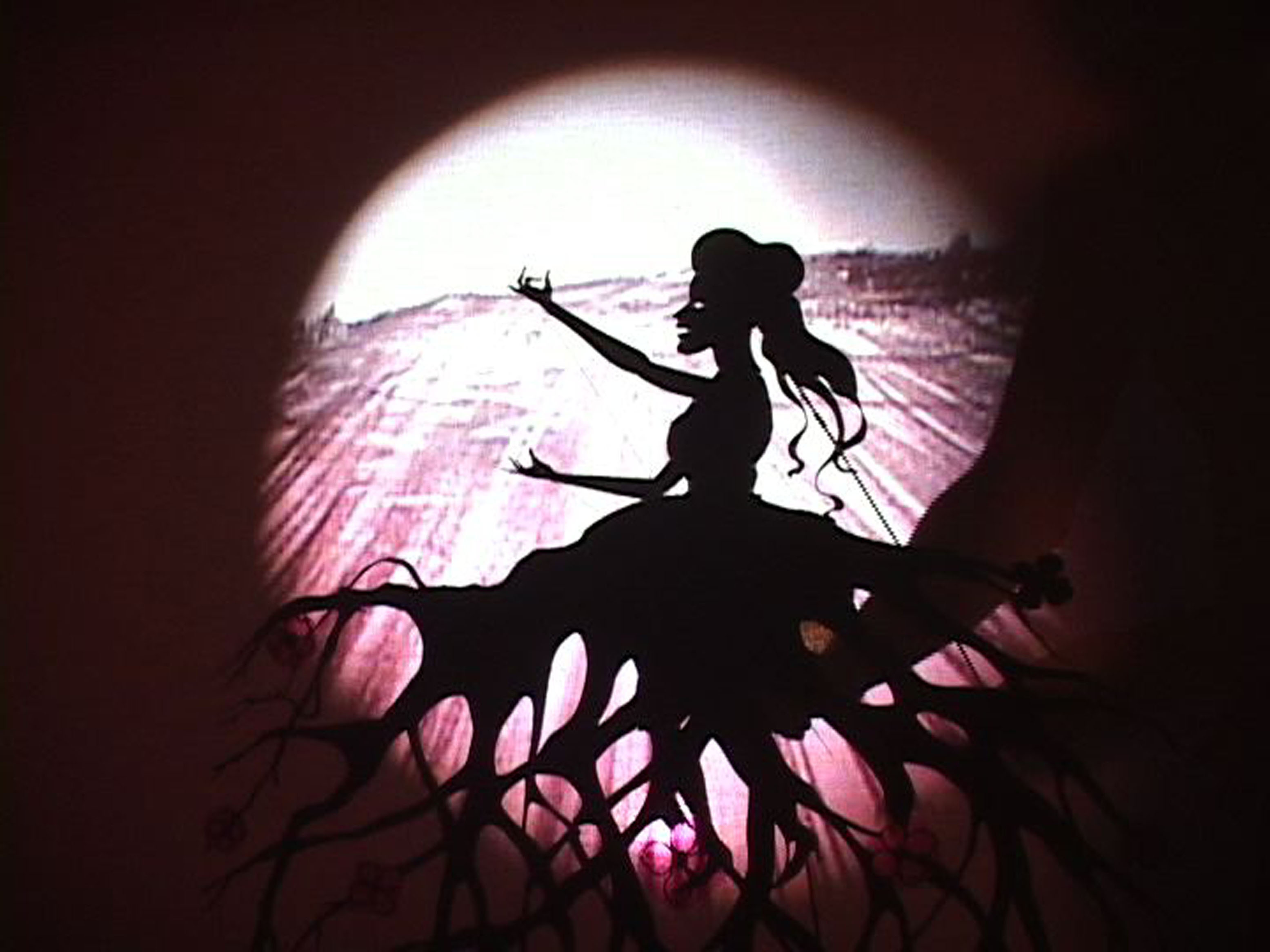 Kara Walker, "Fall From Grace, Miss Pipi's Blue Tale [still]", 2011 (dzięki uprzejmości artystki i galerii Sikkema Jenkins & Co., New York)