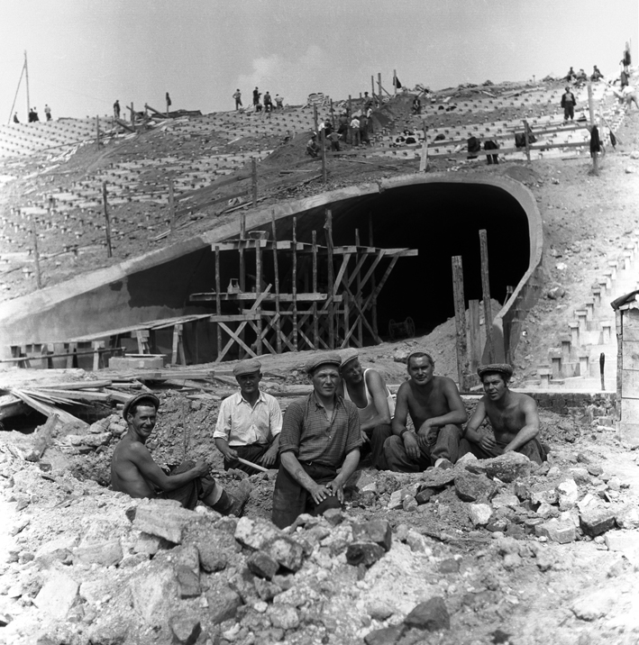 Fot. Zbigniew Dłubak, Stadion, 1955 (źródło: materiał prasowy)