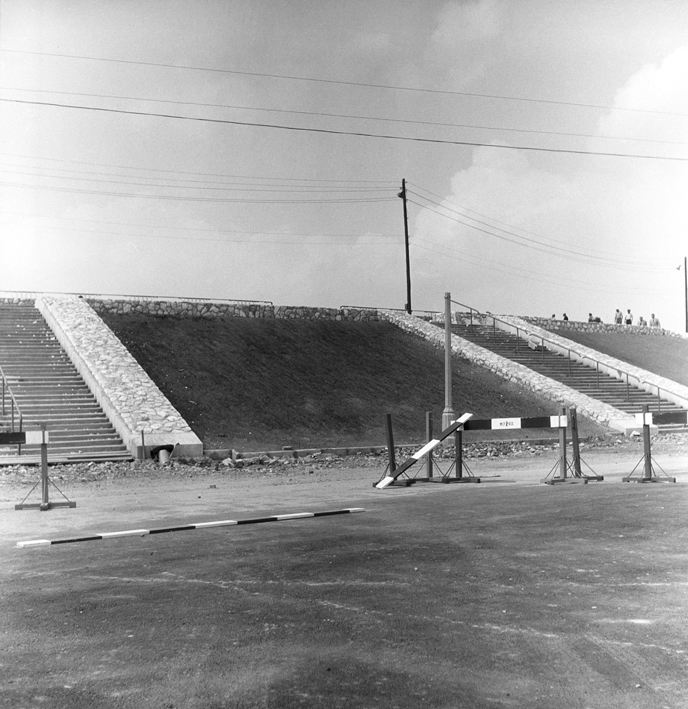 Fot. Zbigniew Dłubak, Stadion, 1955 (źródło: materiał prasowy)