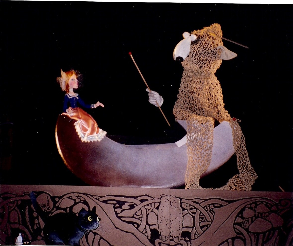 Alicja w Krainie Szachów, Teatr Baj, Warszawa, 1999, scenografia: Alexander A. Łabiniec (źródło: materiały prasowe)