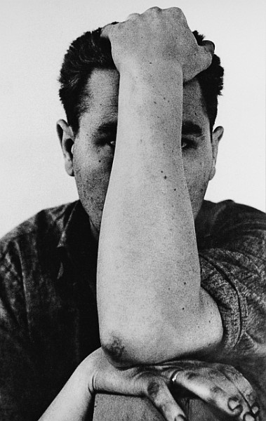 Zdzisław Beksiński, „Autoportret”, 1958 (źródło: materiały prasowe)