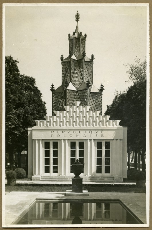 Pawilon Polski na Międzynarodową Wystawa Sztuki Dekoracyjnej w Paryżu 1925, repr. za: Biblioteka ASP w Warszawie