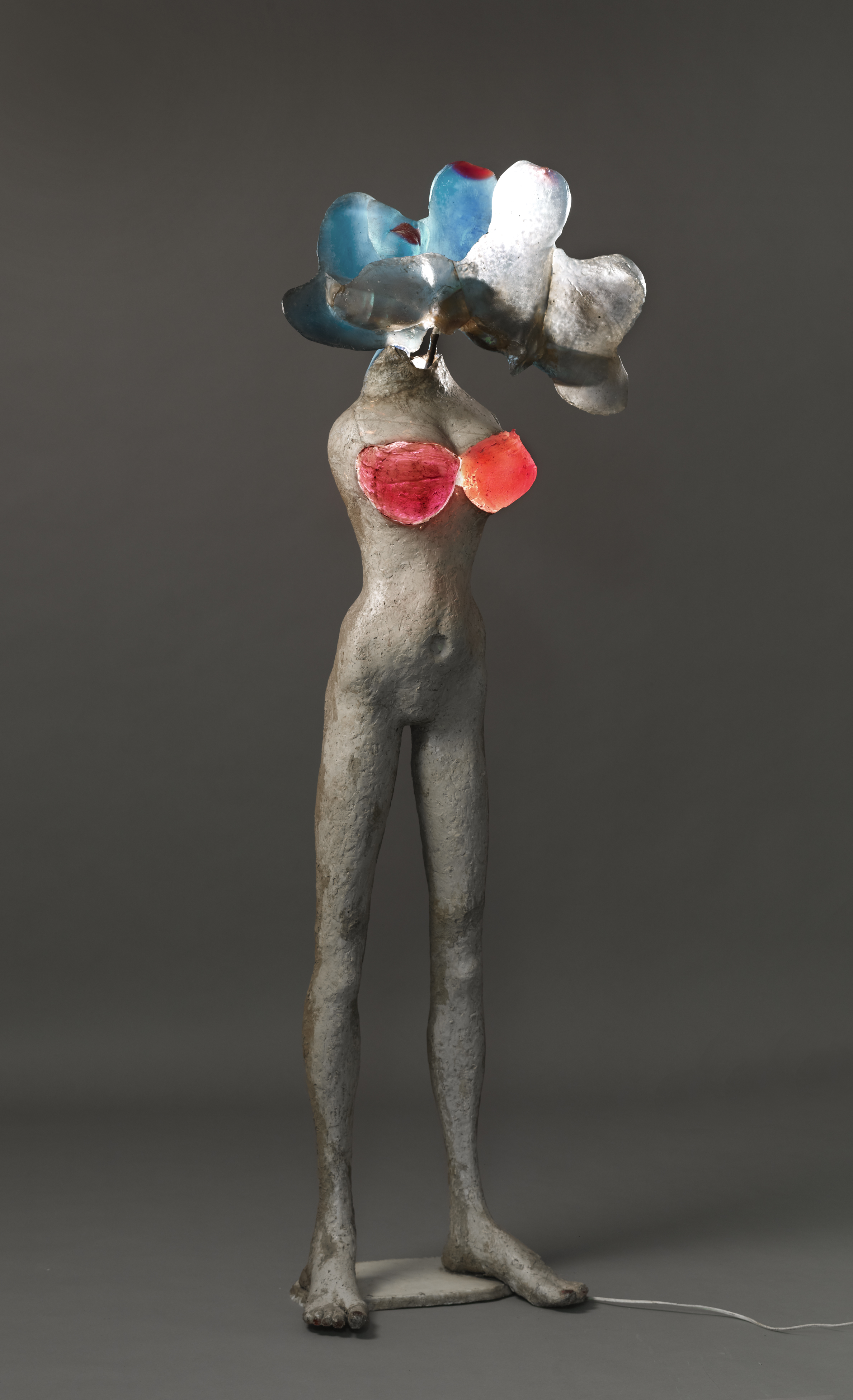 Alina Szapocznikow, „Femme illuminée”, 1966–67, Collection Alexandre Stanisławski, foto: © Fabrice Gousset, Paris, dzięki uprzejmości Piotra Stanisławskiego i Galerie Gisela Capitain GmbH, Cologne © The Estate of Alina Szapocznikow/Piotr Stanisławski/ADAGP, Paris (źródło: materiały prasowe)