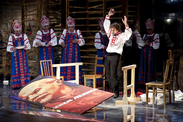 „Baba Chanel” na deskach Teatru Wybrzeże (fot. Dominik Werner / źródło: materiały prasowe organizatora)