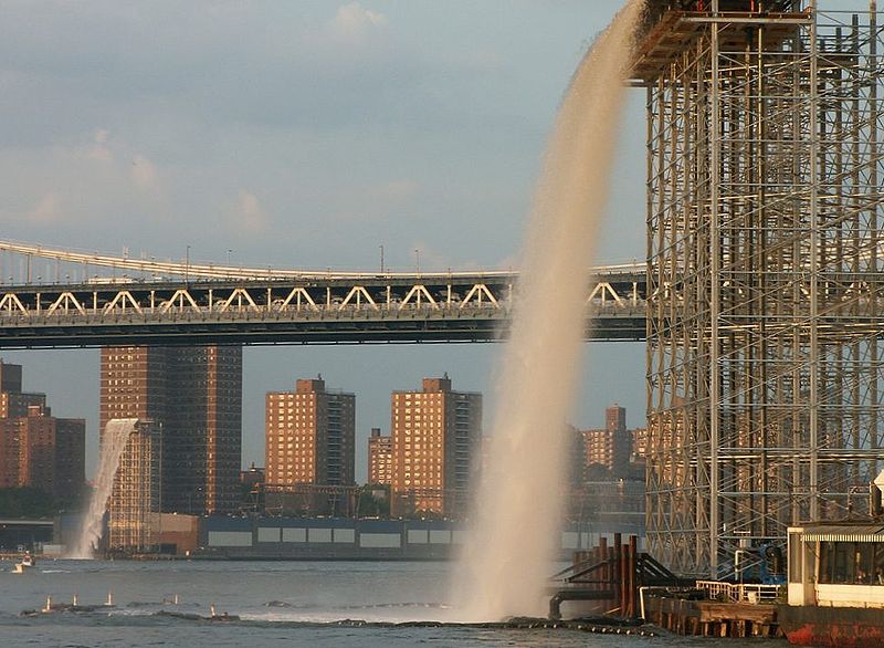 Olafur Eliasson, „The New York City Waterfalls” (źródlo: materiały prasowe)