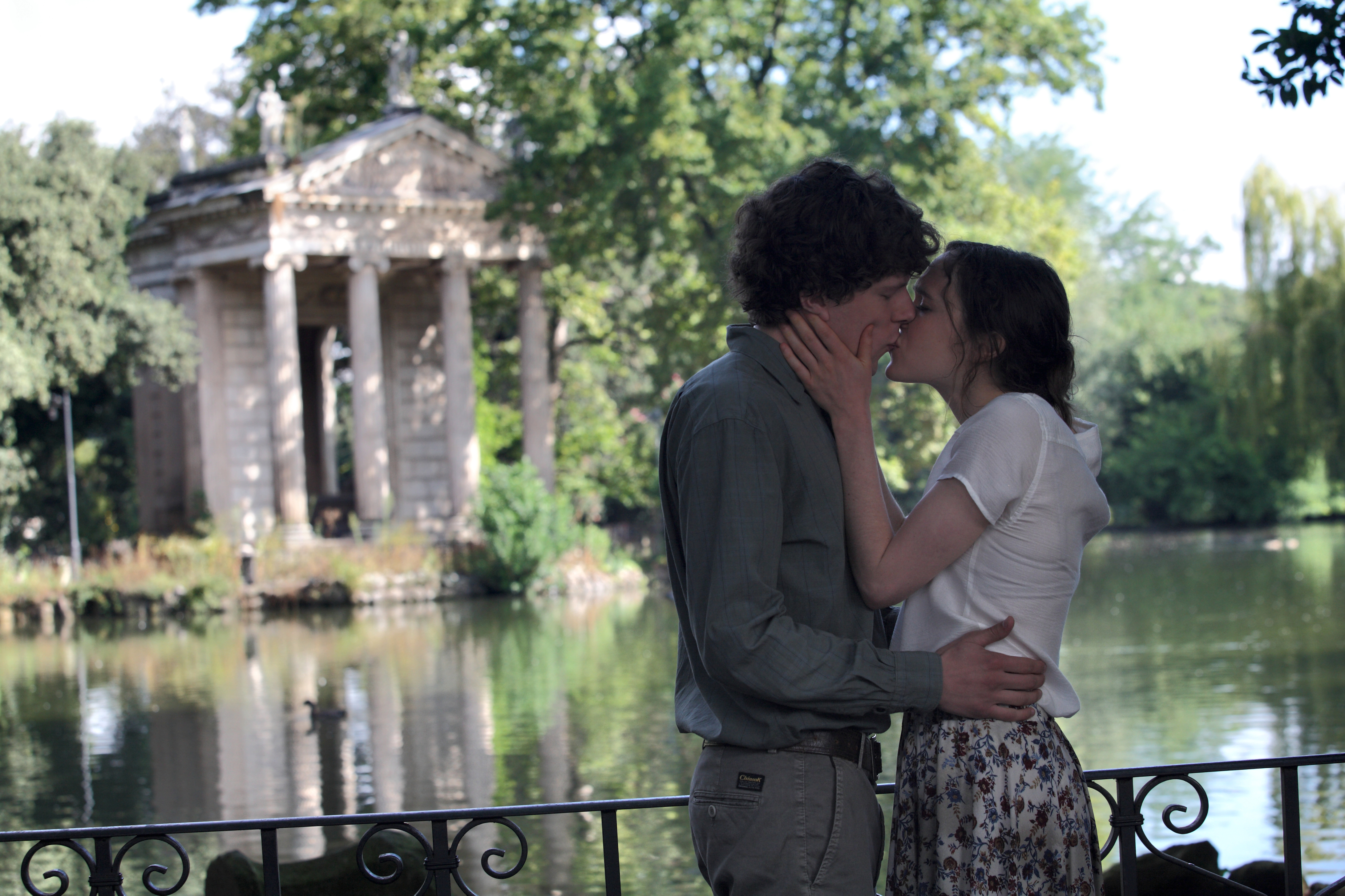 Kadr z filmu „Zakochani w Rzymie” (materiał prasowy dystrybutora)
