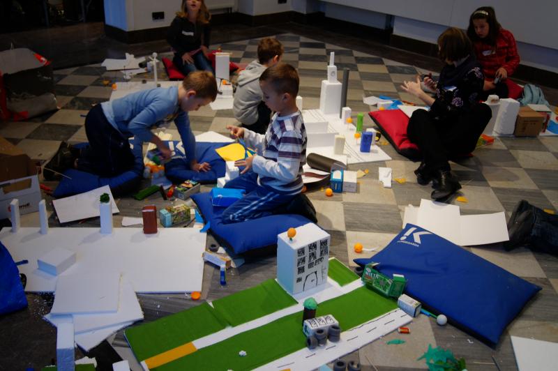 Warsztaty architektoniczne dla dzieci w Sztukarni (źródło: materiały prasowe organizatora)