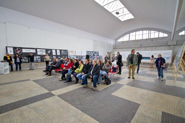 Prezentacja prac konkursowych, fot. Wojtek Rojek (źródło: materiały prasowe organizatora)